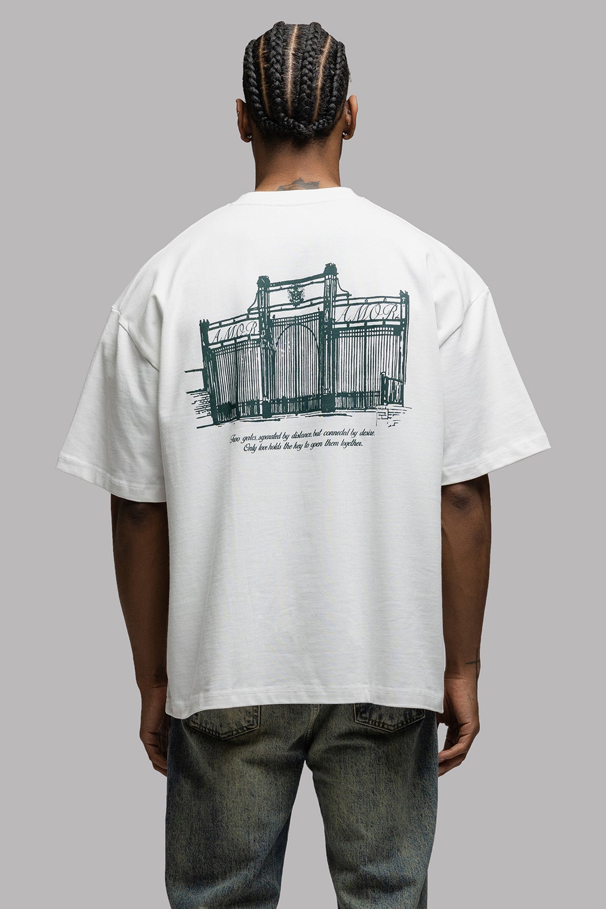 GATE OF DESIRE T-SHIRT IN WHITE