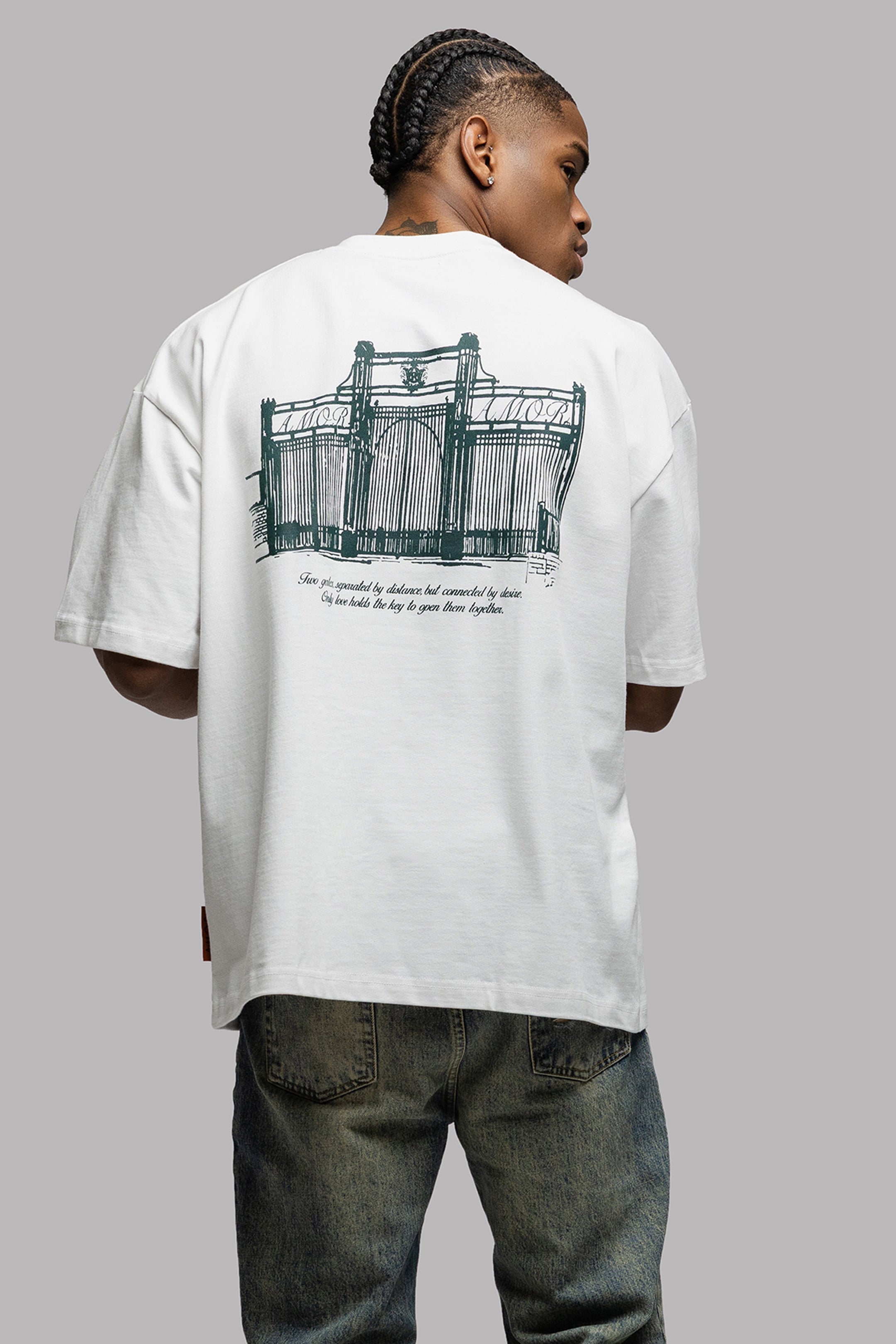 GATE OF DESIRE T-SHIRT IN WHITE
