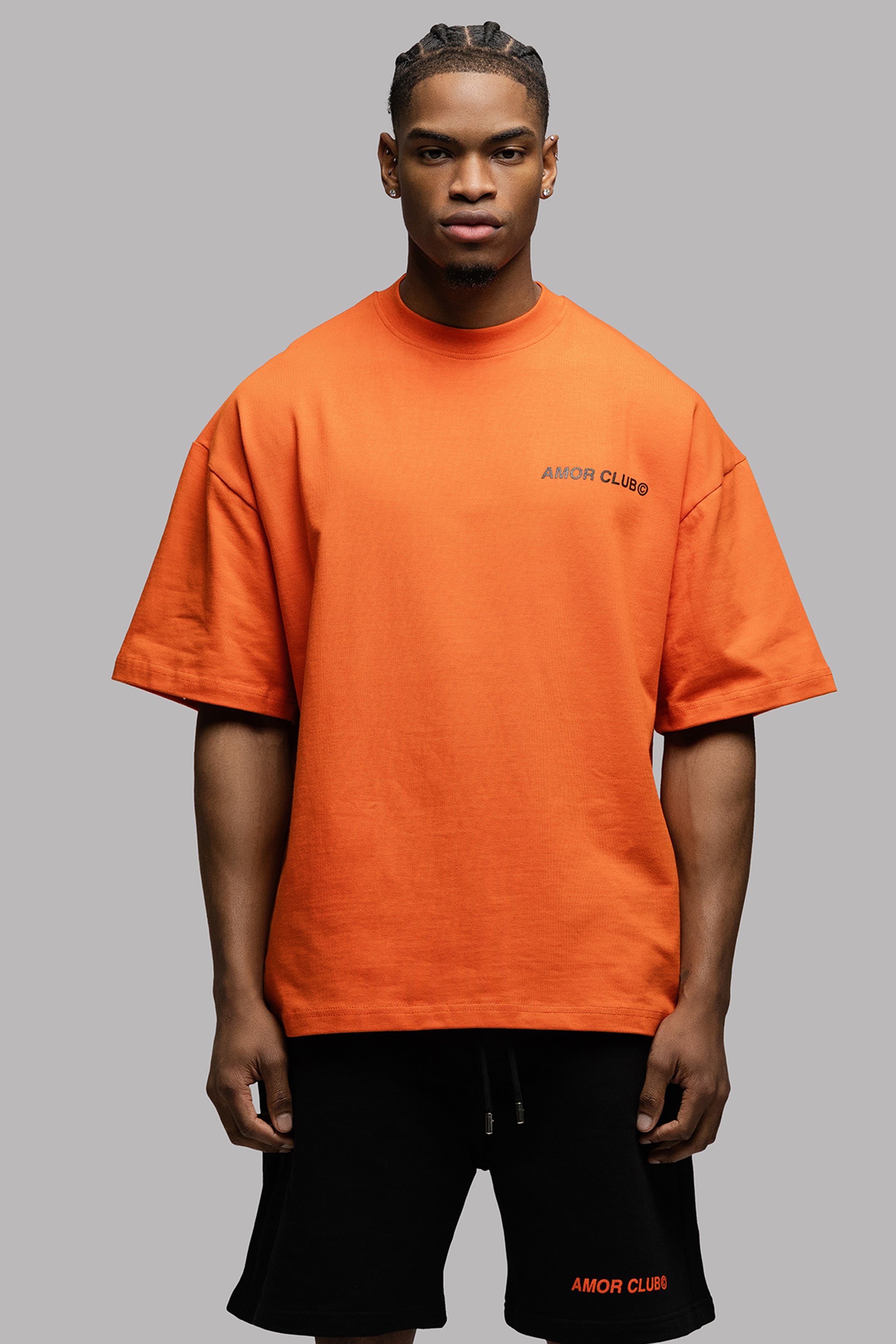 AMOR CLUB T-SHIRT IN ORANGE