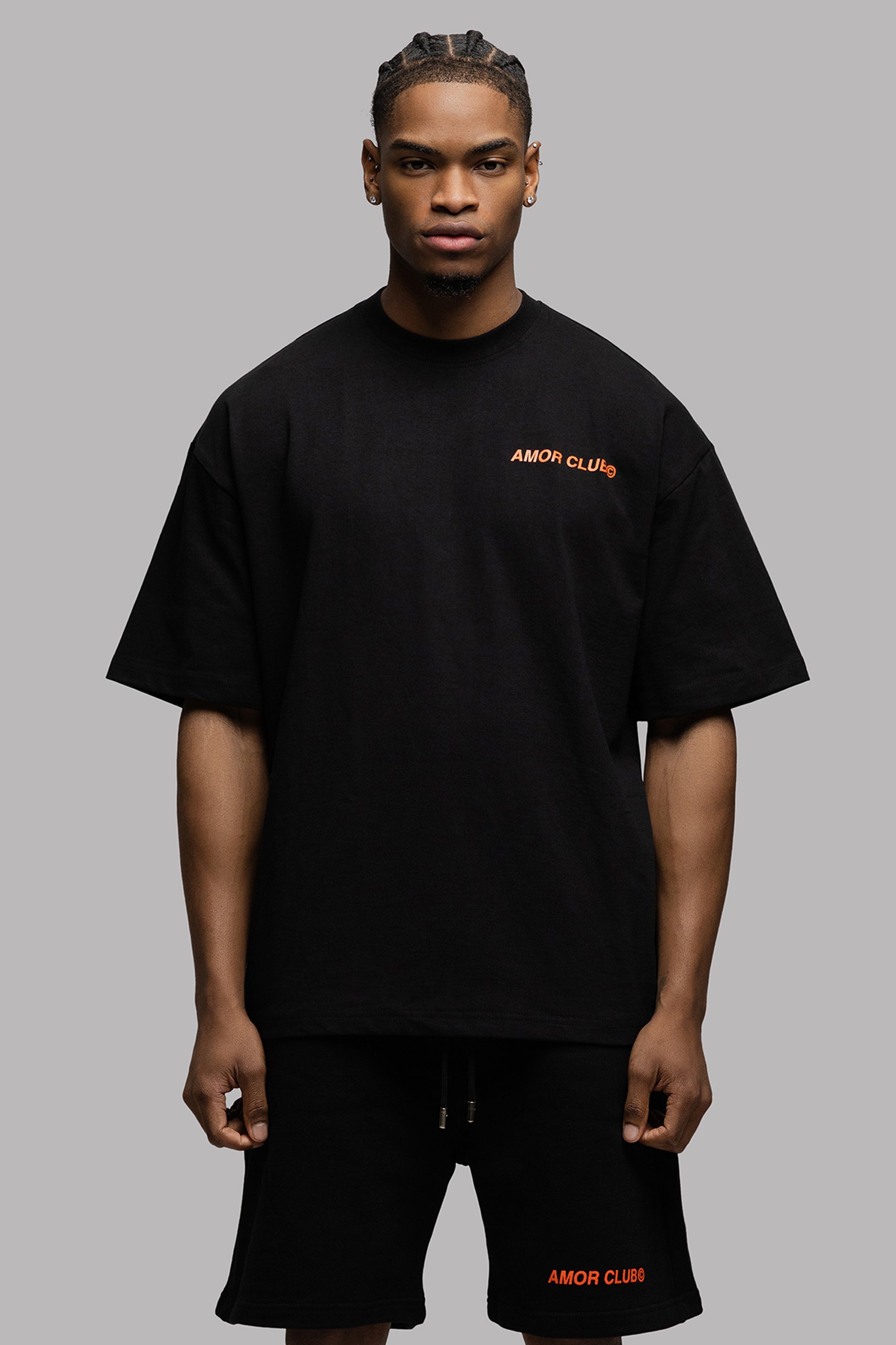 AMOR CLUB T-SHIRT IN BLACK