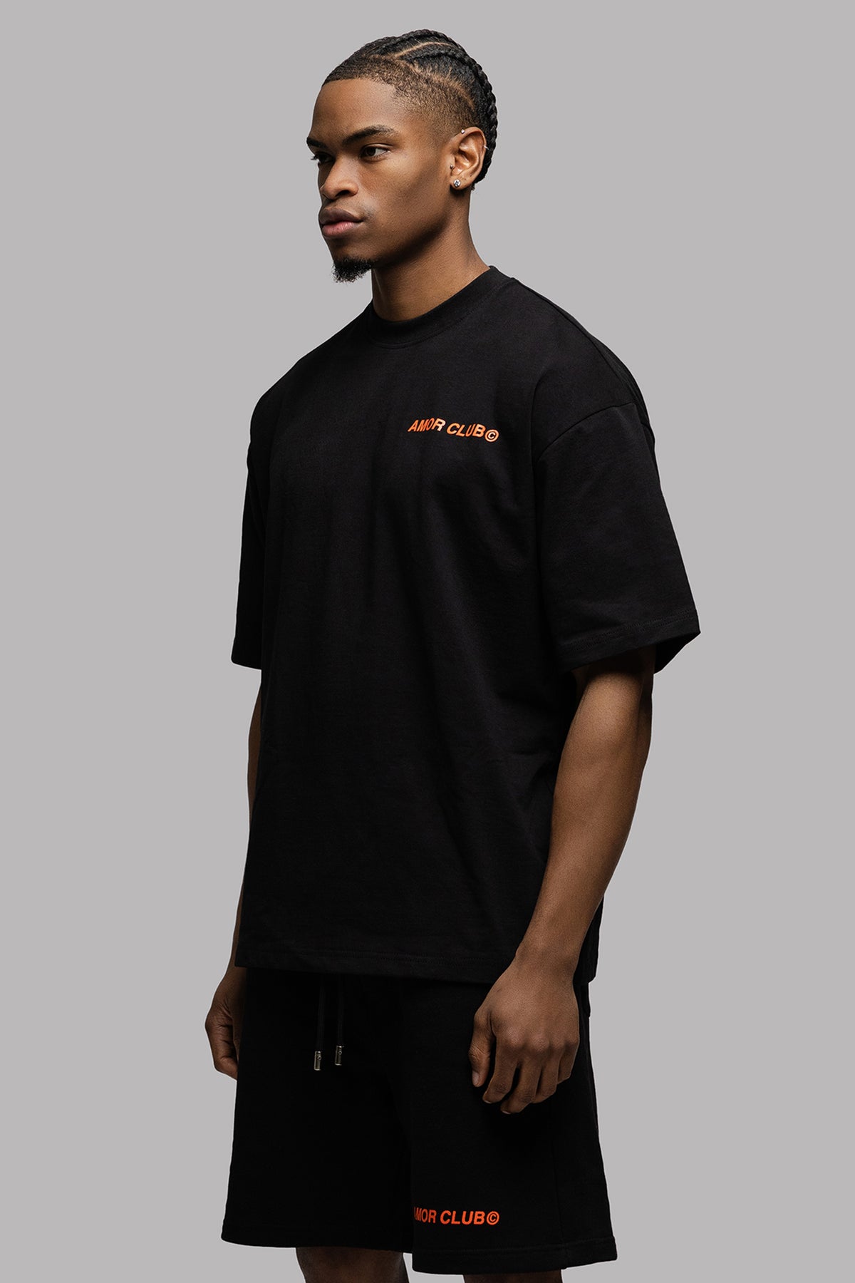 AMOR CLUB T-SHIRT IN BLACK