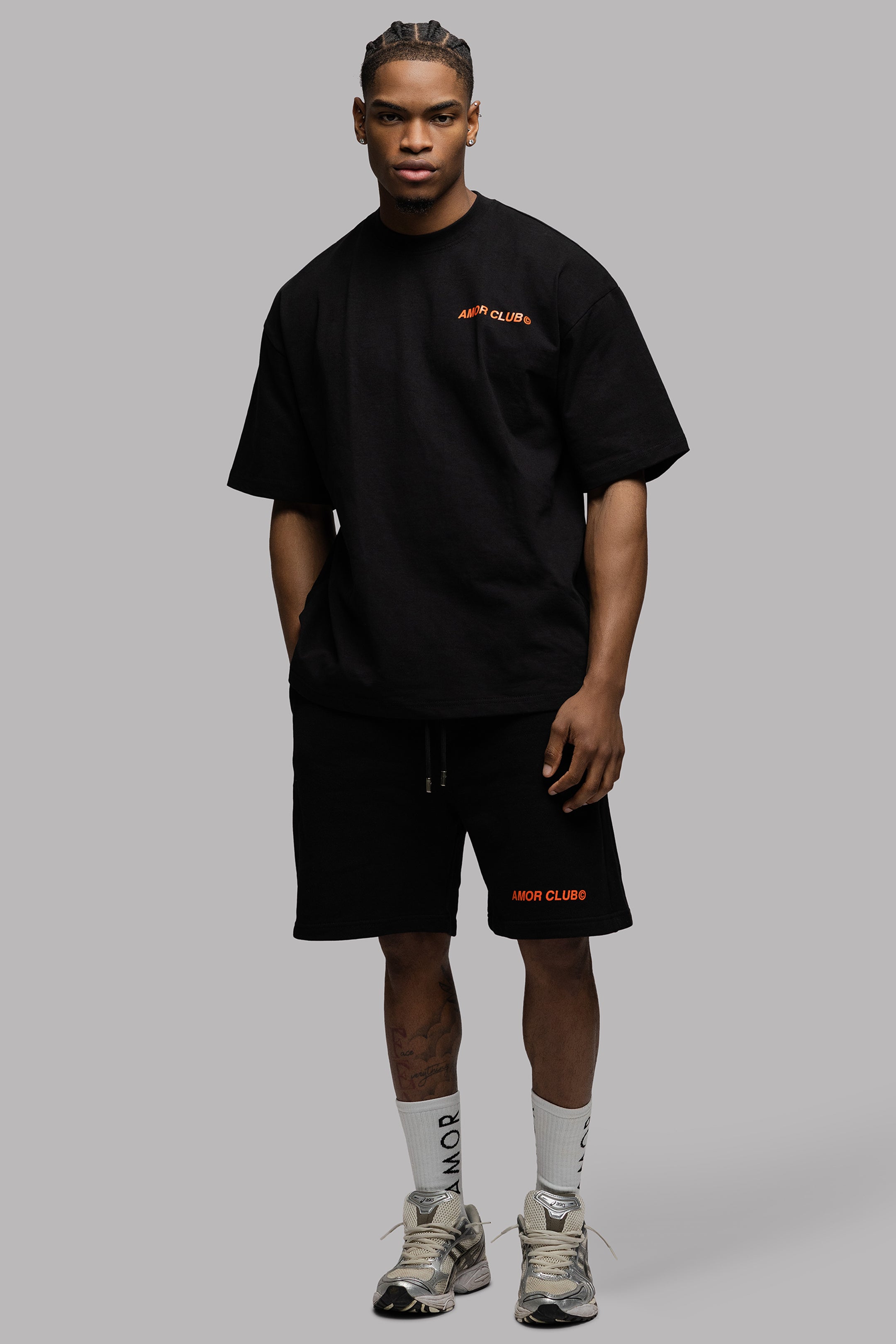 AMOR CLUB T-SHIRT IN BLACK