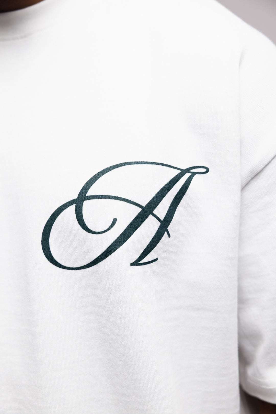 GATE OF DESIRE T-SHIRT IN WHITE