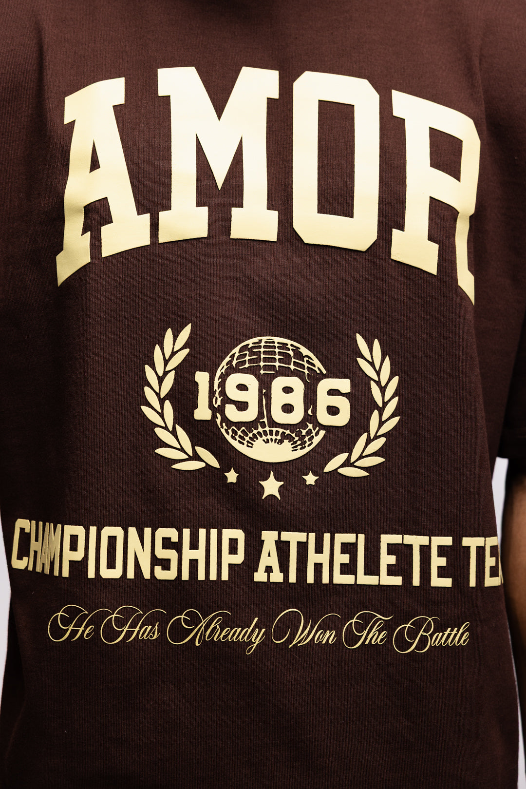 THE ATHLETE TEE IN CHOCO BROWN